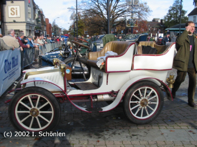 Wer hilft weiter?